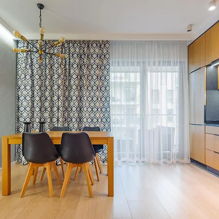 Tomorrow Land : Nadmorze Premium Gdańsk