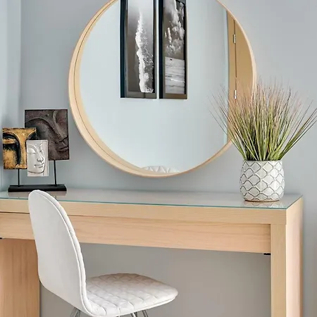 Tomorrow Land : Nadmorze Premium Lägenhet