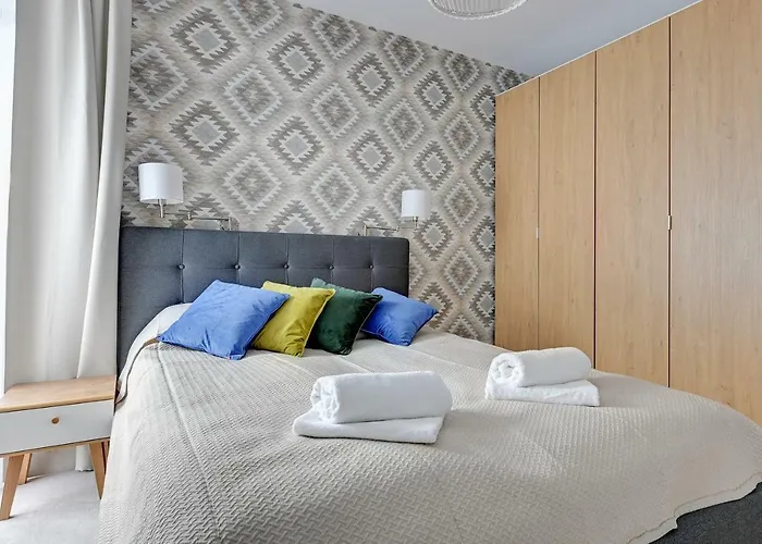 Tomorrow Land : Nadmorze Premium גדנסק